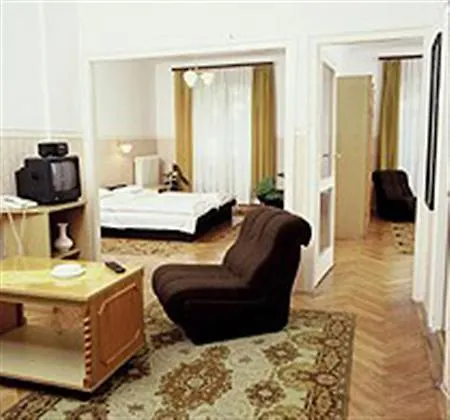 Radio Budapest