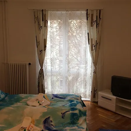 írisz * Budapest