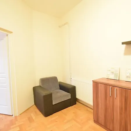 Budget By Hi5 - Fehérhajó Apartman