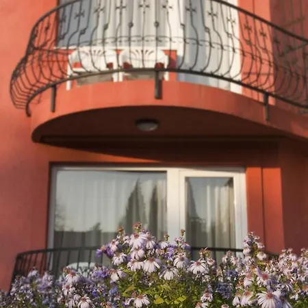 Szőnyi Garden Pest 3*