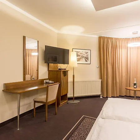 Szálloda Szőnyi Garden Pest 3*