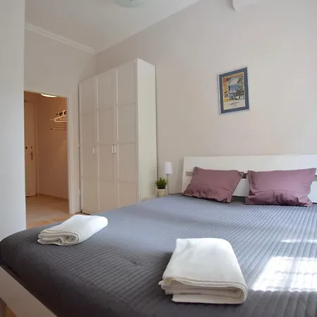 Apartment Standard By Hi5 - Fejer Gyorgy St *