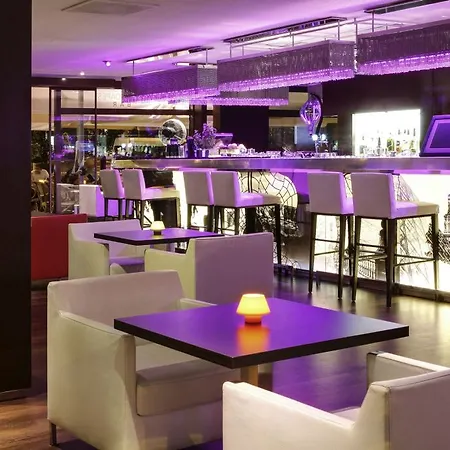 Sofitel Chain Bridge 5*