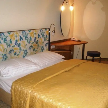 Starlight Hotel 4*
