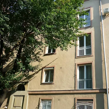 Apartman írisz *