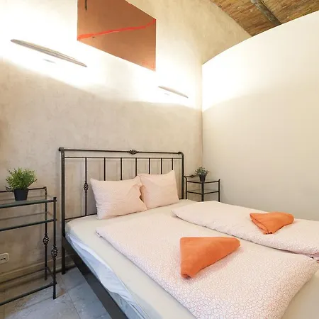 Boss Apartment *