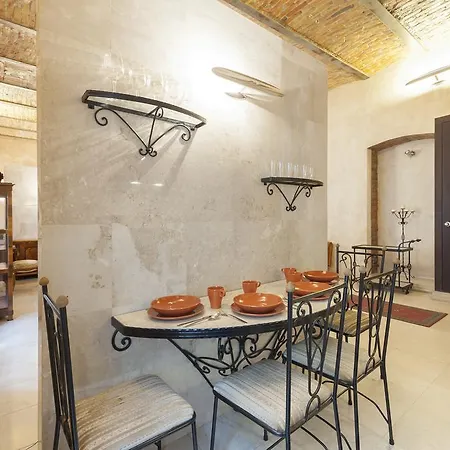 Boss Apartment *