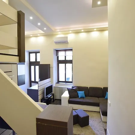Apartment Standard By Hi5 - Fejer Gyorgy St *