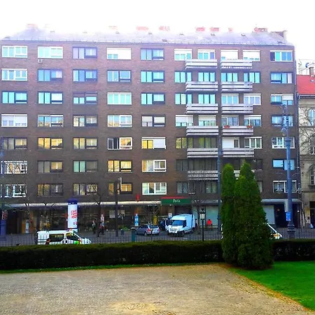 Brand New In The Center Apartman