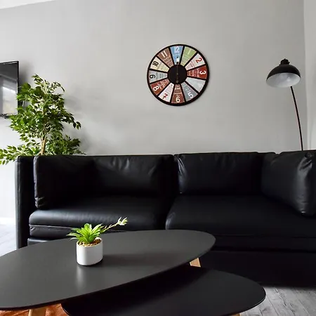 Standard By Hi5 - Fejer Gyorgy St Budapest