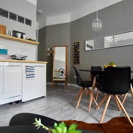 Standard By Hi5 - Fejer Gyorgy St Budapest