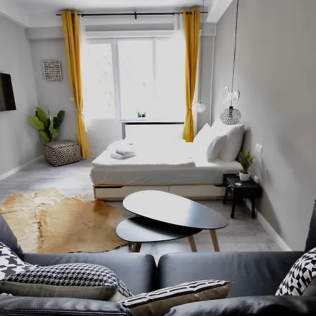 Apartment Standard By Hi5 - Fejer Gyorgy St *