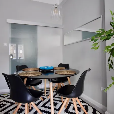 Standard By Hi5 - Fejer Gyorgy St * Budapest