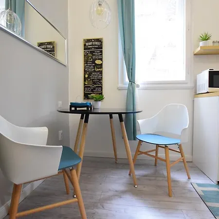 Standard By Hi5 - Fejer Gyorgy St Apartment *