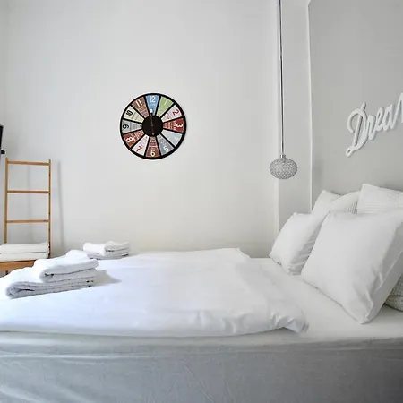 Apartment Standard By Hi5 - Fejer Gyorgy St *