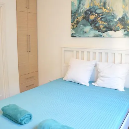 Two Bedroom At Bajcsy Apartment Budapest