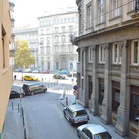 Apartment Classic Flat At Basilica Budapest