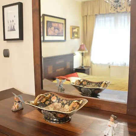 Apartment Classic Flat At Basilica *