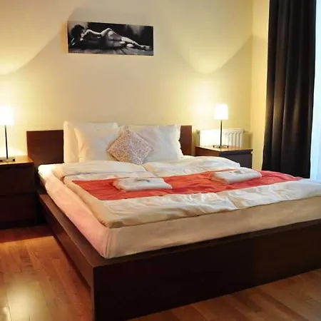 Senator Aparthotel
