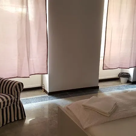 Premier Guest house *