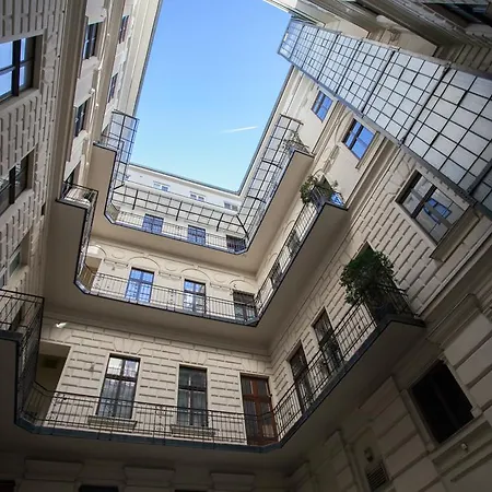 Agora * Budapest