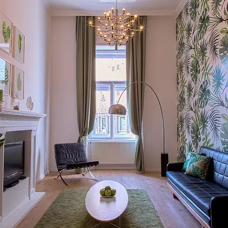 Bpr Center Design Apartman