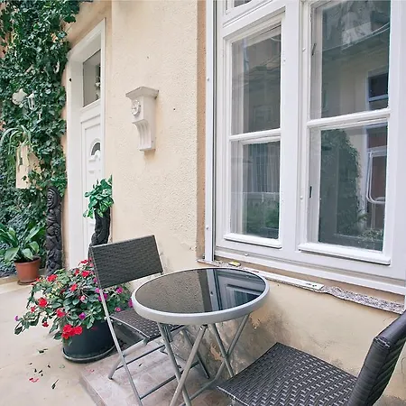 Oasis Guest house