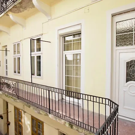 Luxury Apartment By Hi5 - Bazilika Suite Apartment
