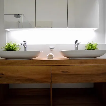 Apartment Luxury Apartment By Hi5 - Bazilika Suite Budapest