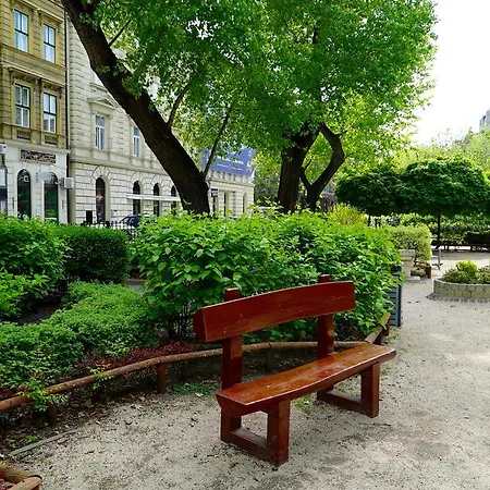 Liszt Ferenc Boutique *