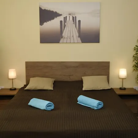 Mátyás Apartmanhotel