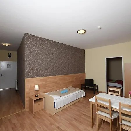 Mátyás Apartmanhotel