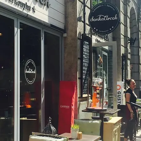 Paprika Deluxe * Budapest