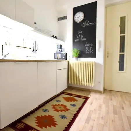 Standard By Hi5 - Fejer Gyorgy St Apartment *
