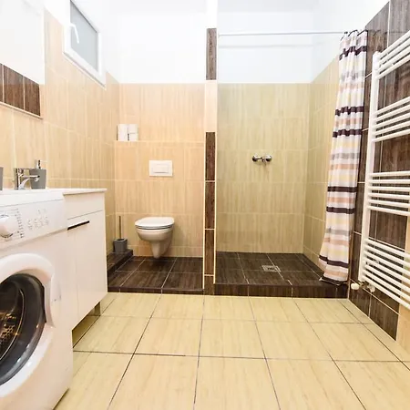 Luther Apartman *