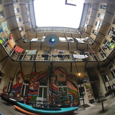 Dbc Hostel *