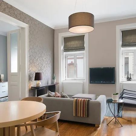 Kapital Bed & Breakfast 4*