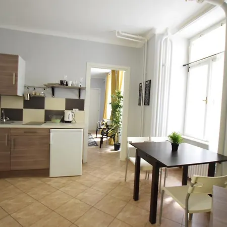 Apartment Budget Apartment By Hi5 - Revai Koez *