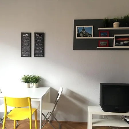 Budget By Hi5 - Vaci Street 44 * Budapeszt