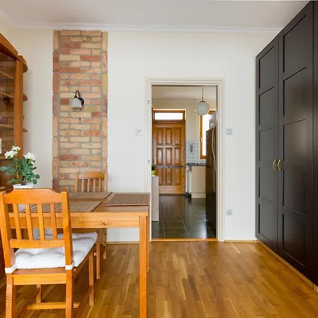 East Station - Baross 1 & 2 Apartamento Budapeste