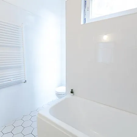 Stylish Ernesto Apartment *