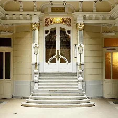 Maverick Hotel apartamentowy