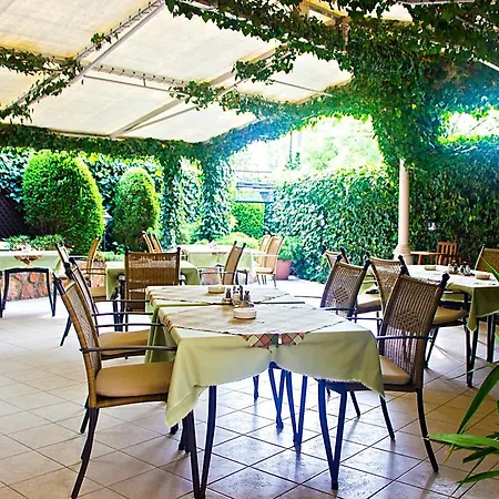 Molnár Hotel