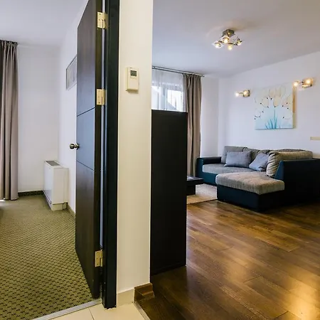 Gardens & Wellness Aparthotel 4*