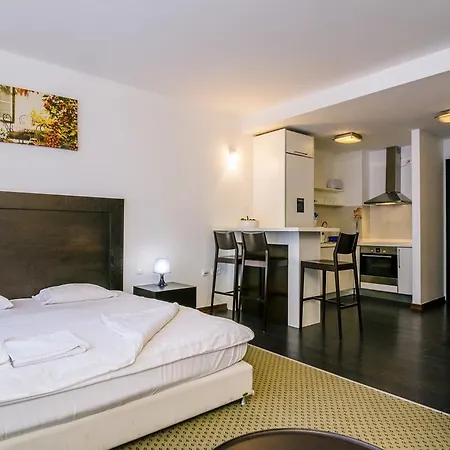 Gardens & Wellness 4* Budapest