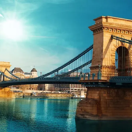 Gardens & Wellness 4* Budapest