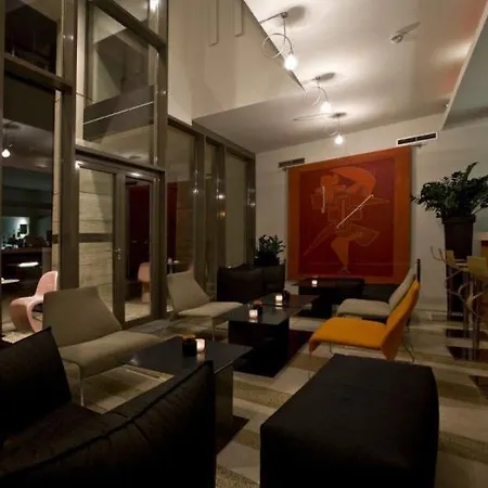 Lanchid 19 Design 4* Budapest