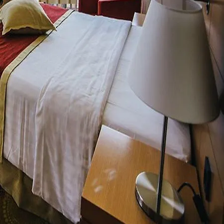 Courtyard By Marriott Center 4*