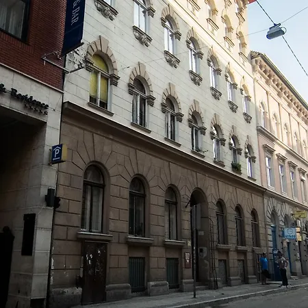 Goldcentral Grand Boulevard * Budapest