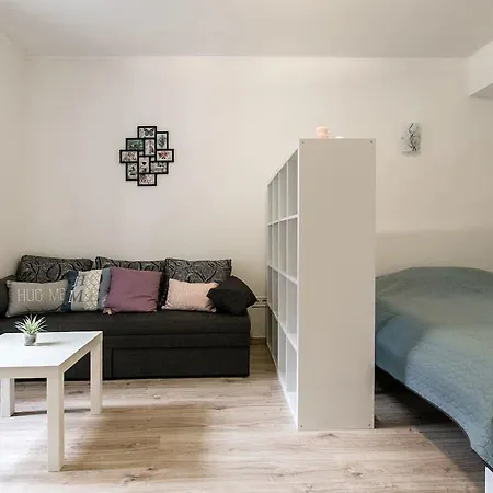 Lights Apartment *